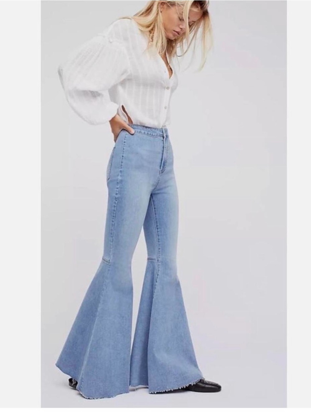 FP We The Free Just Float On High Rise Extreme Bell Bottom Jeans 26 EUC